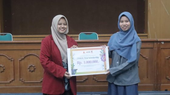 DPD IMM DIY Berikan Beasiswa TOEFL ITP di IMMAWATI International Conference 2025